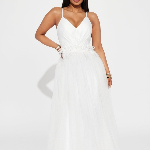 White Gown - Picture 2 of 6